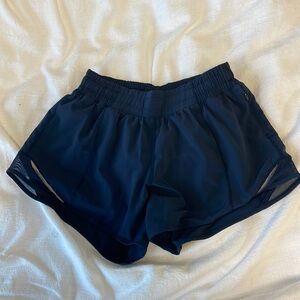 Hotty hot 4 inch navy shorts
